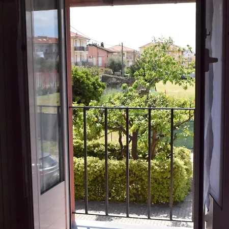 Appartamento Casa A Diano Con Giardino