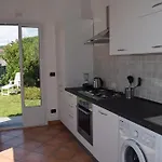 アパート Casa A Diano Con Giardino ディアーノ・マリーナ