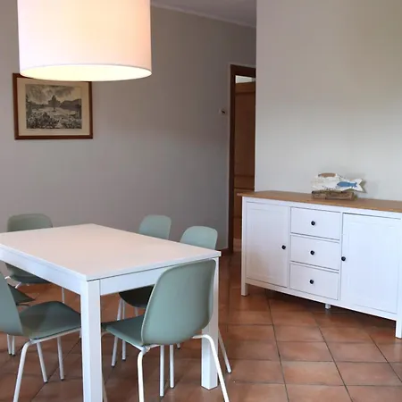 Casa A Diano Con Giardino